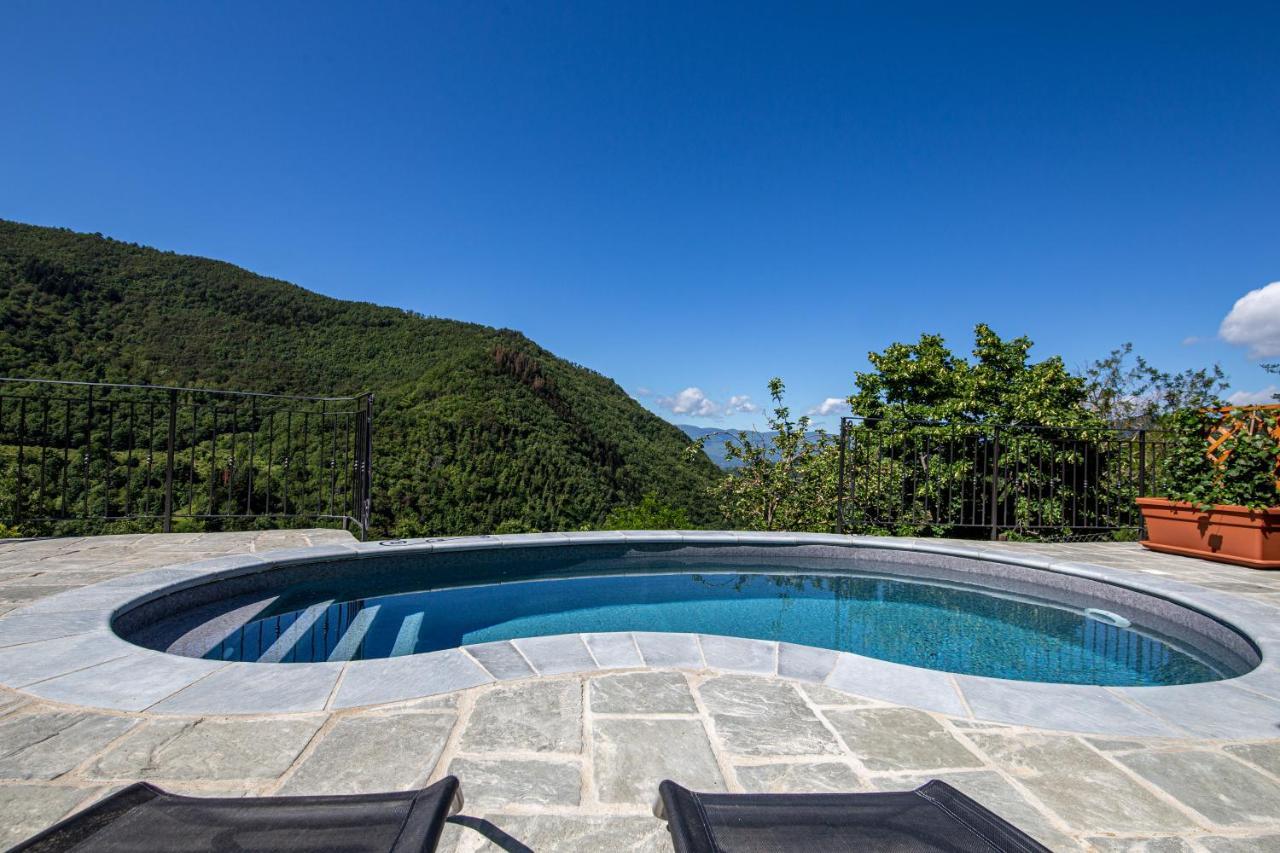 Апартаменти Antichi Sentieri Serravalle  Екстер'єр фото