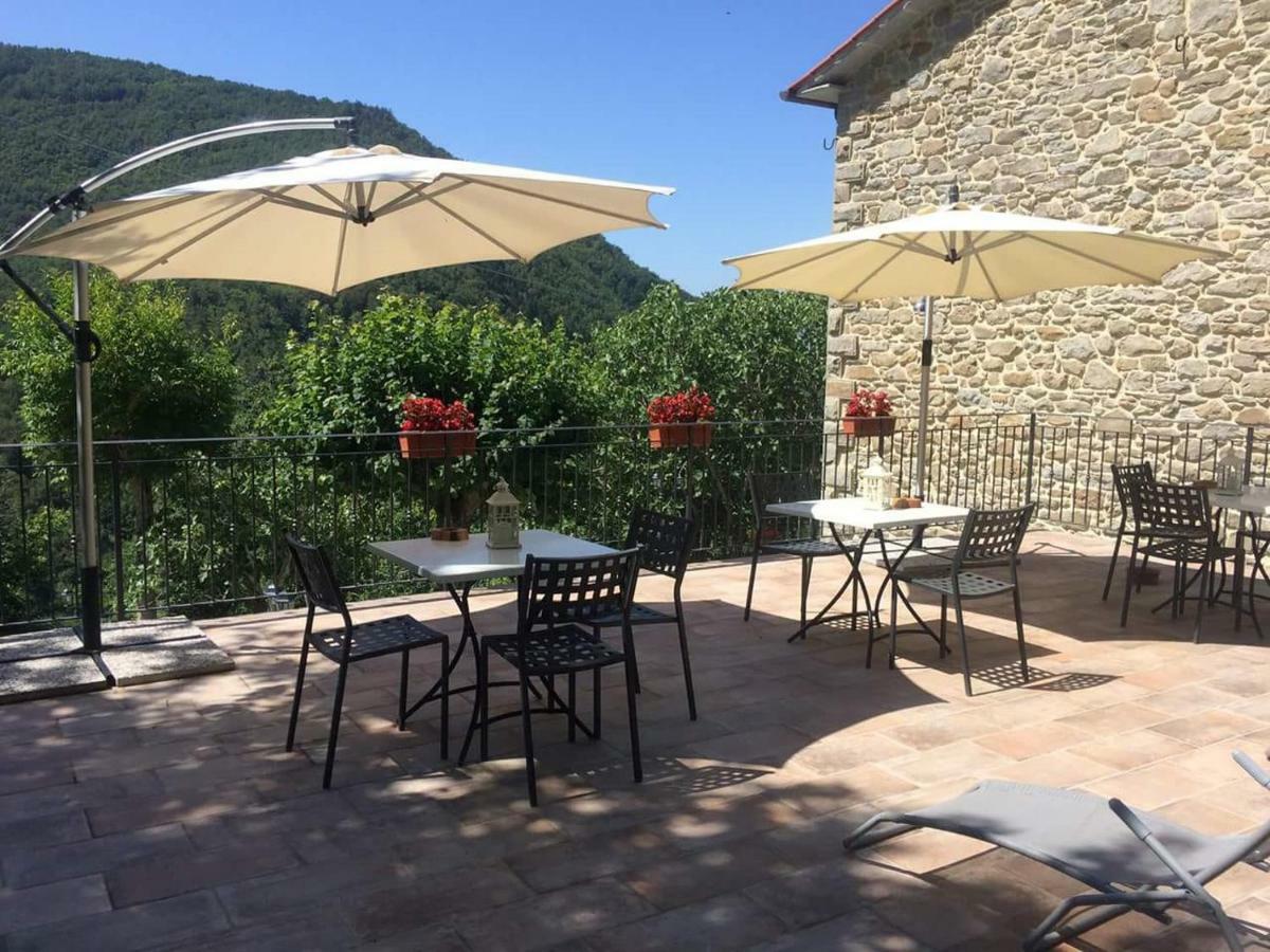Апартаменти Antichi Sentieri Serravalle  Екстер'єр фото