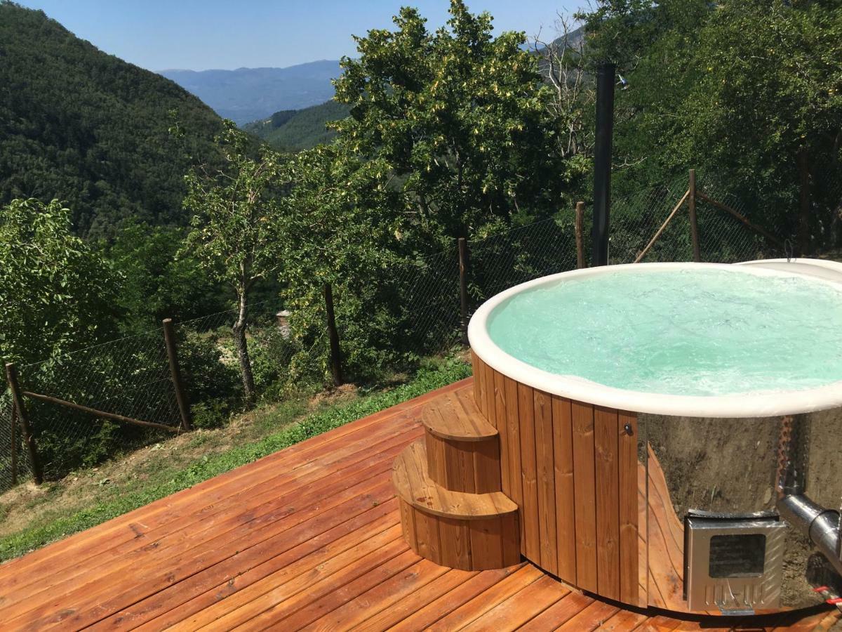 Апартаменти Antichi Sentieri Serravalle  Екстер'єр фото
