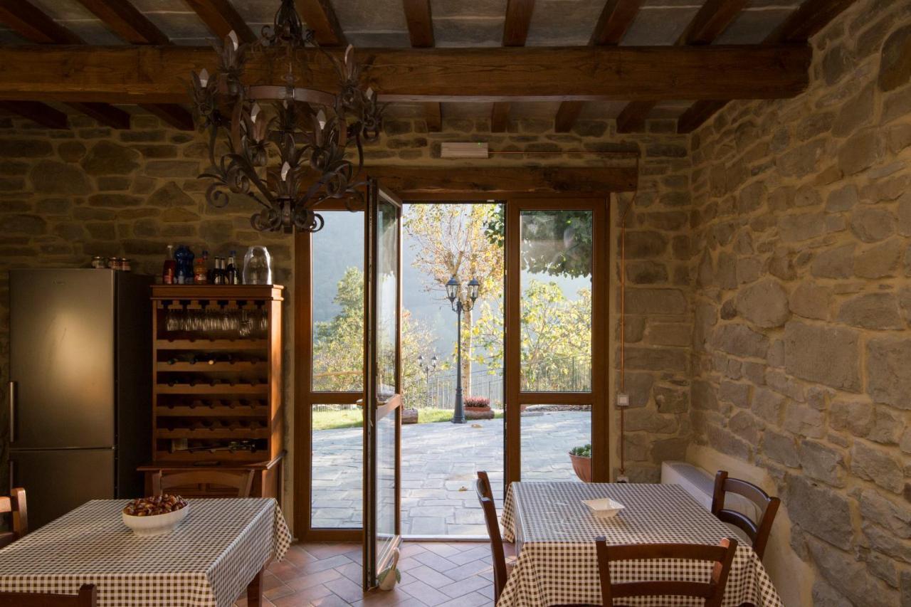 Апартаменти Antichi Sentieri Serravalle  Екстер'єр фото